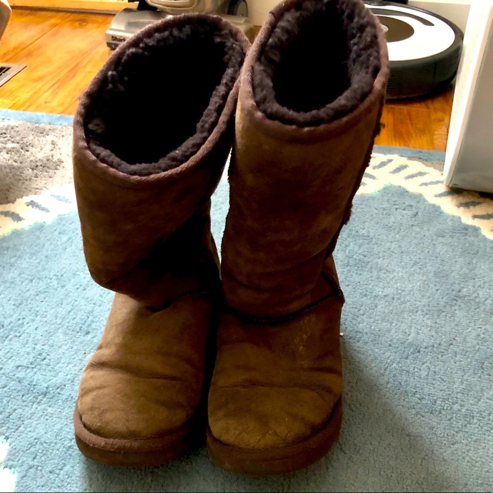 Ugg classic short boots